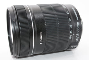 【外観特上級】Canon 標準ズームレンズ EF-S18-135mm F3.5-5.6 IS STM