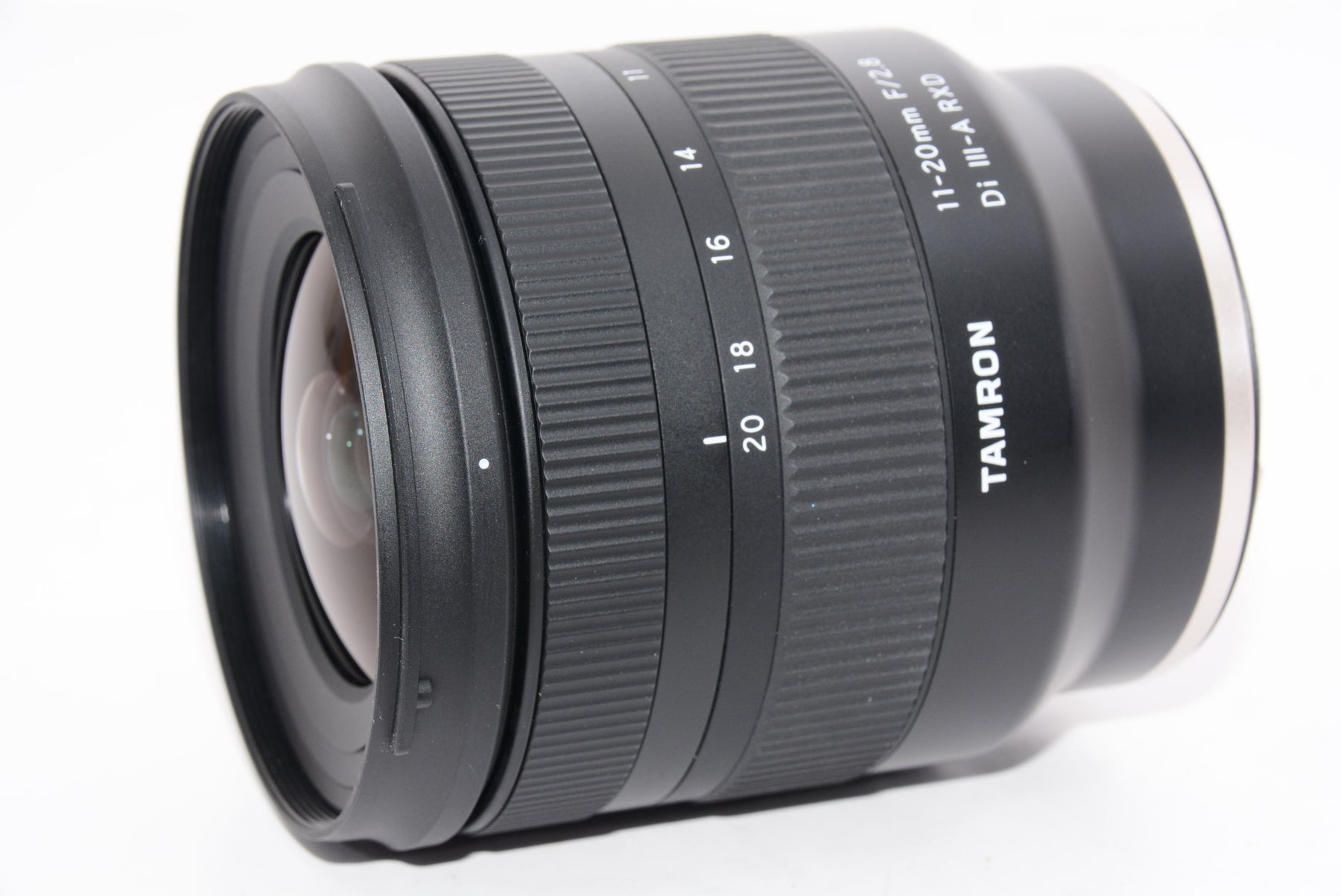 【外観特上級】タムロン 11-20mm F/2.8 Di III-A RXD ソニーEマウント用 (Model B060)