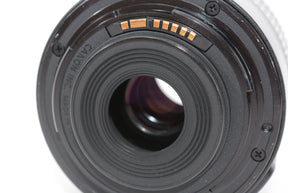 【外観特上級】Canon 標準ズームレンズ EF-S18-55mm F3.5-.5.6 IS II