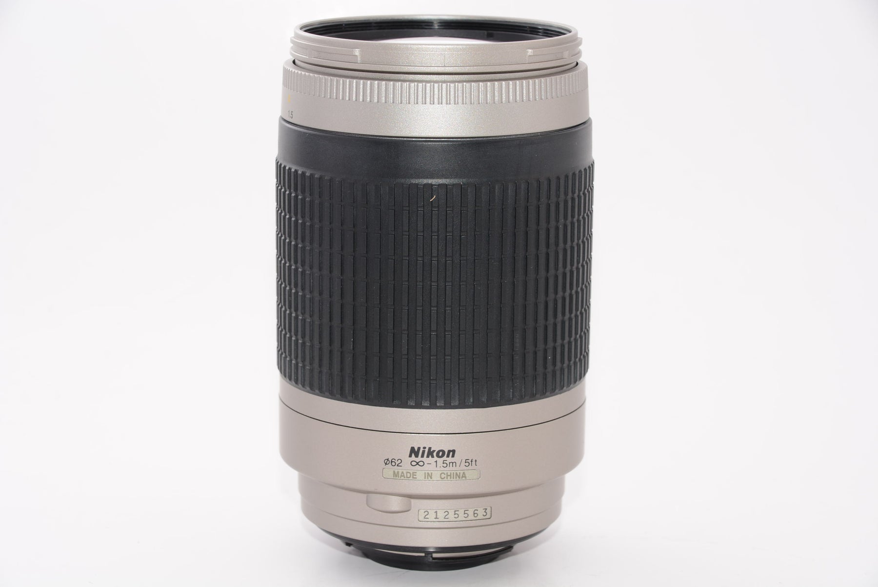 オススメ】Nikon AF Zoom Nikkor 70-300mm F4-5.6G シルバー (VR無し)