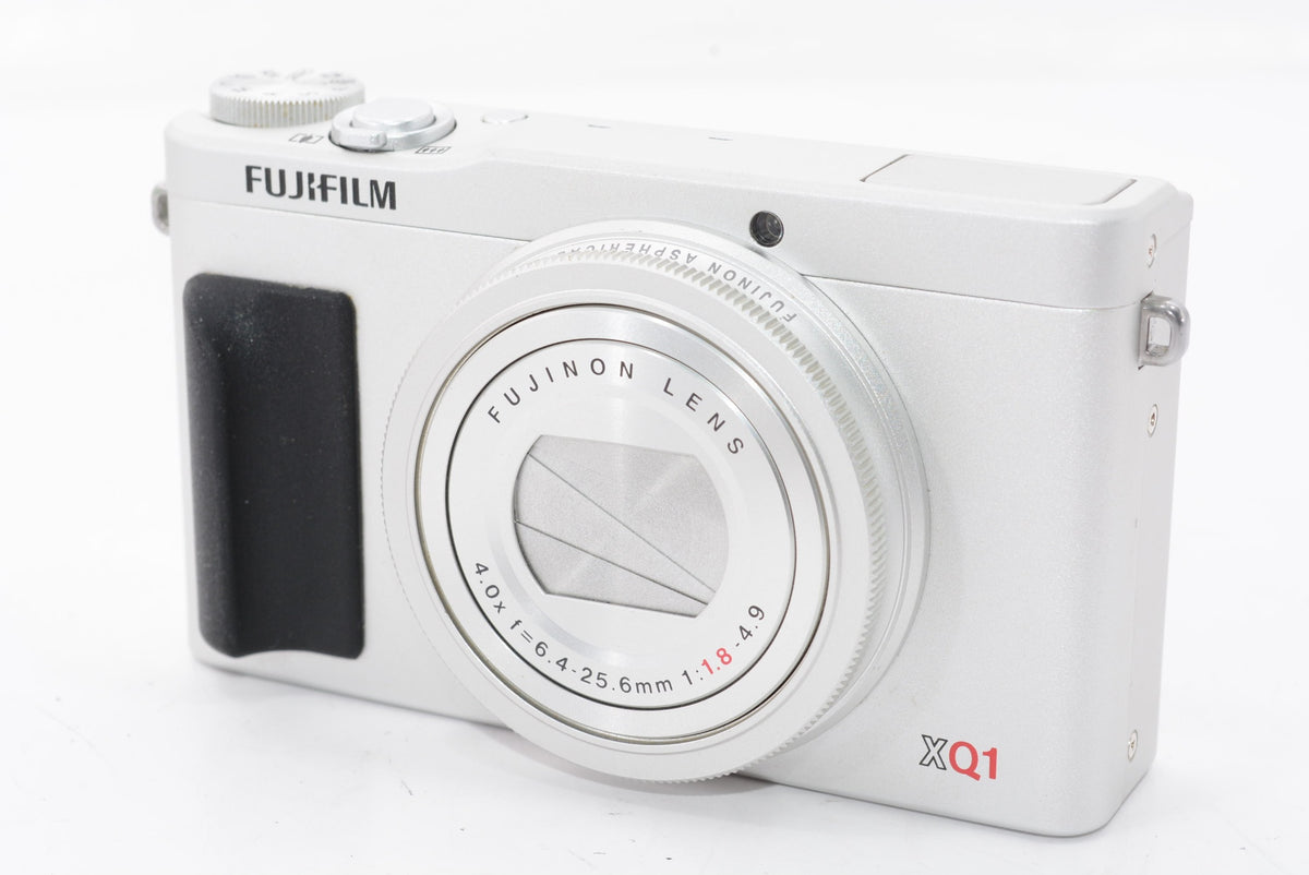 【外観特上級】FUJIFILM デジタルカメラ XQ1 シルバー F FX-XQ1S