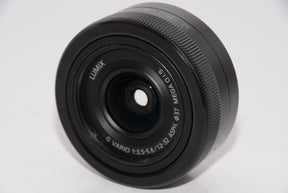 【外観特上級】パナソニック 標準ズームレンズ マイクロフォーサーズ用 ルミックス G VARIO 12-32mm/F3.5-5.6 ASPH./MEGA O.I.S. ブラック H-FS12032-K