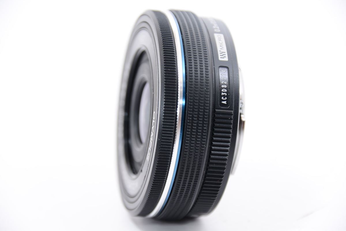 【外観特上級】OLYMPUS 電動式パンケーキズームレンズ M.ZUIKO DIGITAL ED 14-42mm F3.5-5.6 EZ BLK