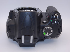 【外観並級】Nikon デジタル一眼レフカメラ D5000 ボディ D5000