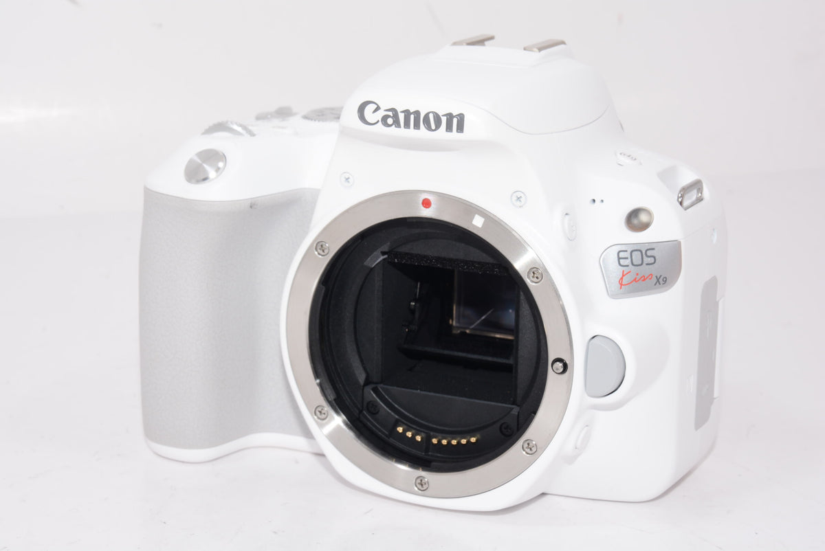 【外観特上級】Canon デジタル一眼レフカメラ EOS Kiss X9 EF-S18-55 IS STM レンズキット(ホワイト) KISSX9WH1855F4ISSTML