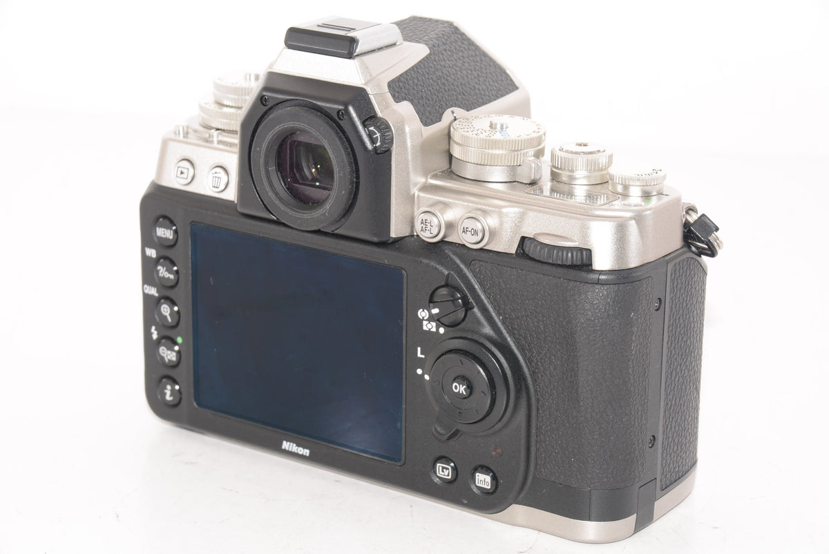 【外観特上級】Nikon デジタル一眼レフカメラ Df シルバーDFSL
