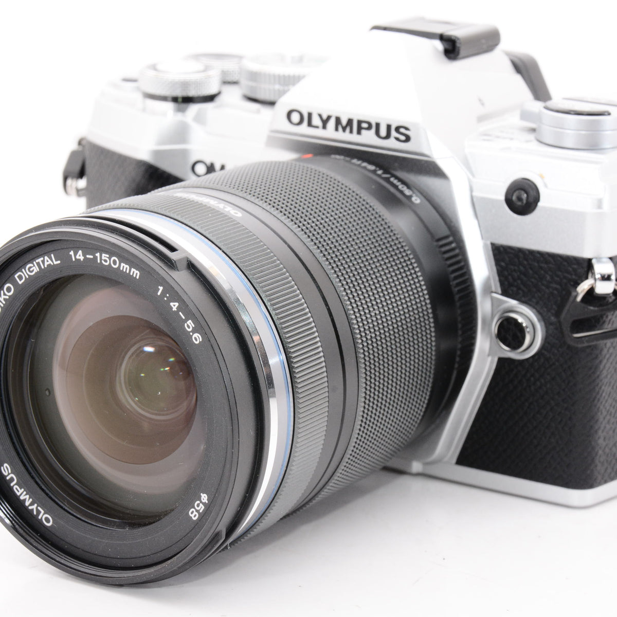 ほぼ新品】OLYMPUS ミラーレス一眼カメラ OM-D E-M5 MarkIII 14