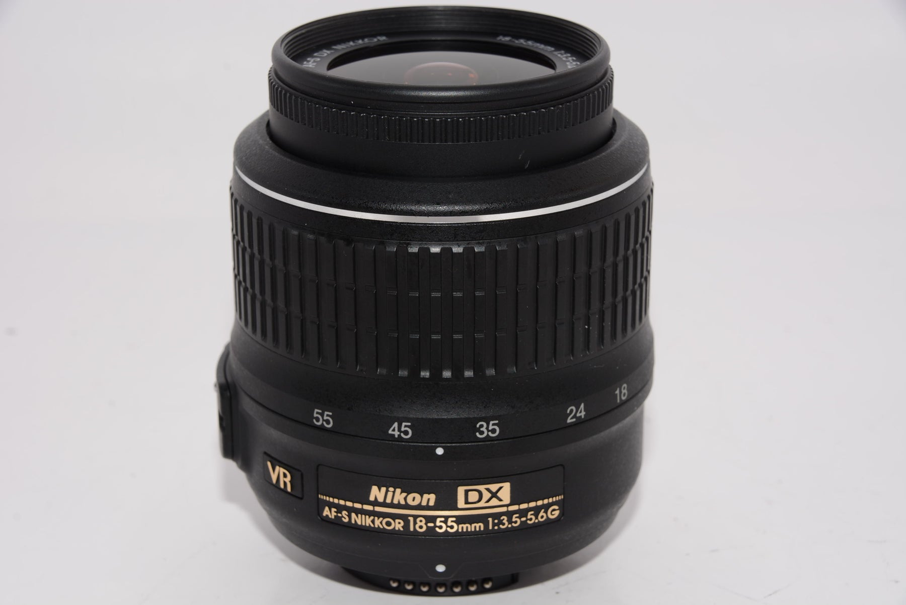 【外観特上級】Nikon 標準ズームレンズ AF-S DX NIKKOR 18-55mm f/3.5-5.6G VR ニコンDXフォーマット専用