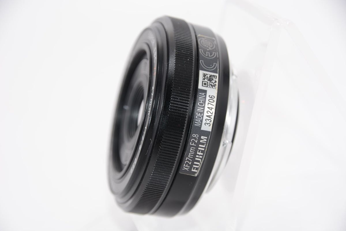 【外観特上級】FUJIFILM 単焦点広角レンズ XF27mmF2.8 B ブラック