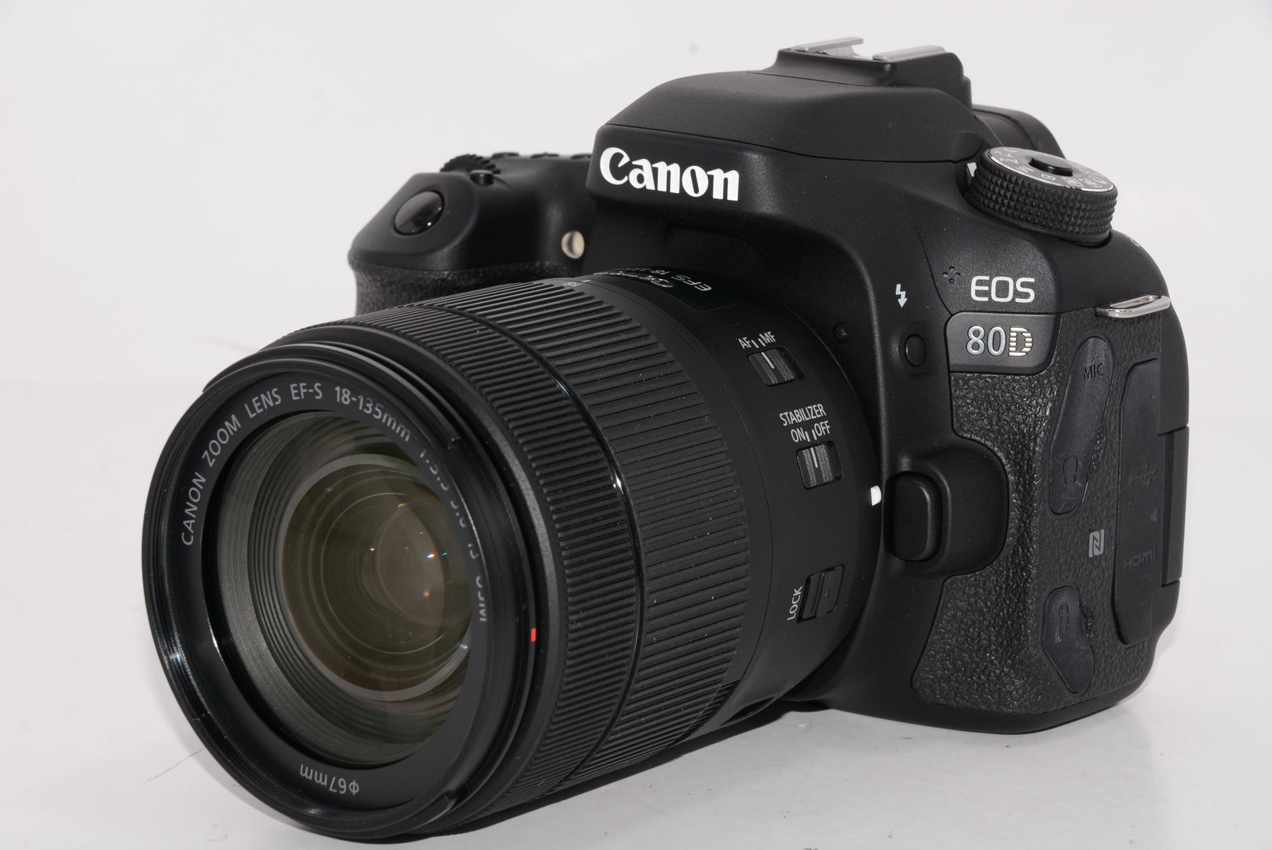 外観特上級】Canon デジタル一眼レフカメラ EOS 80D レンズキット EF