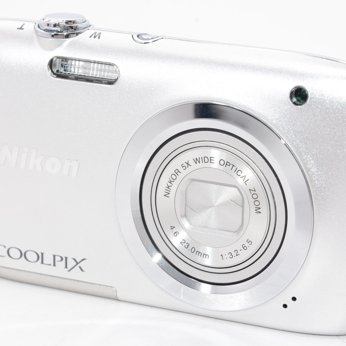 新品 Nikon COOLPIX A100 シルバー ケース付 1年間保証コンパクト 
