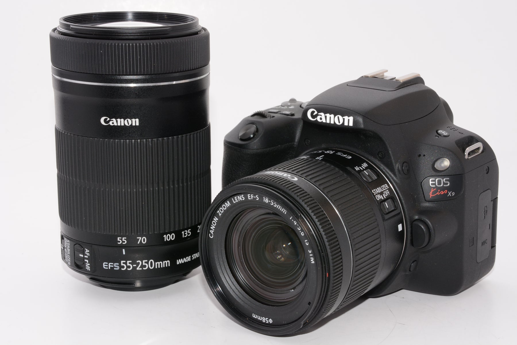 【外観特上級】Canon デジタル一眼レフカメラ「EOS Kiss X9」ダブルズームキット (ブラック) EOSKISSX9BK-WKIT