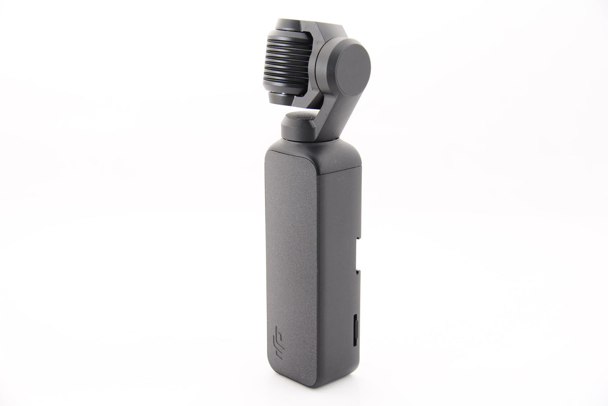 【ほぼ新品】【国内正規品】 DJI OSMO POCKET (3軸ジンバル, 4Kカメラ)