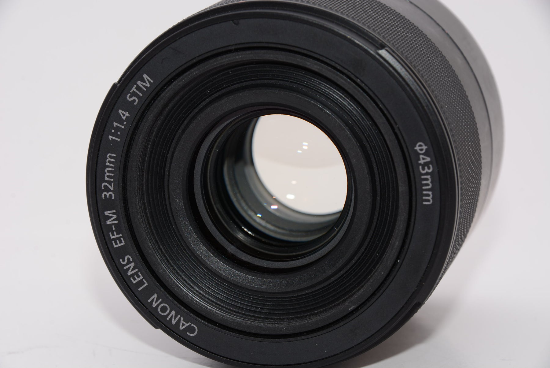 【外観特上級】Canon キヤノン 単焦点レンズ EF-M32mm F1.4 STM ミラーレス一眼対応 ブラック 全長56.5mm EF-M3214STM