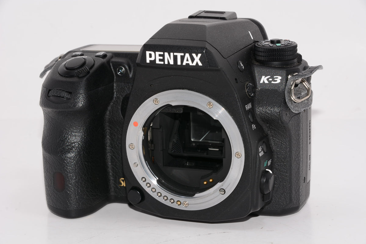 【外観特上級】PENTAX デジタル一眼レフカメラ K-3 ボディ ブラック ローパスセレクタ 最高約8.3コマ/秒・最大約60コマ高速ドライブ -3EV低輝度対応 15532