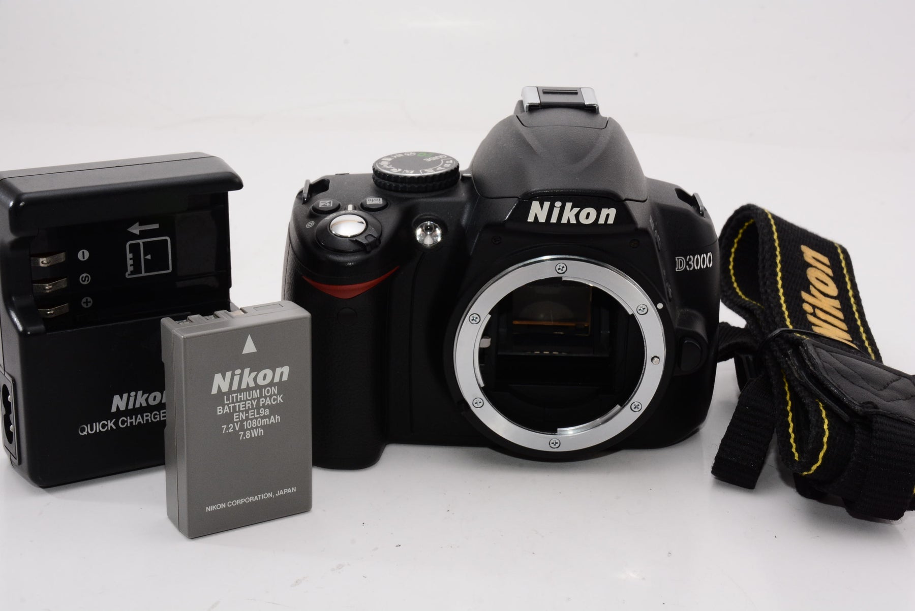 【外観特上級】Nikon デジタル一眼レフカメラ D3000 ボディ D3000