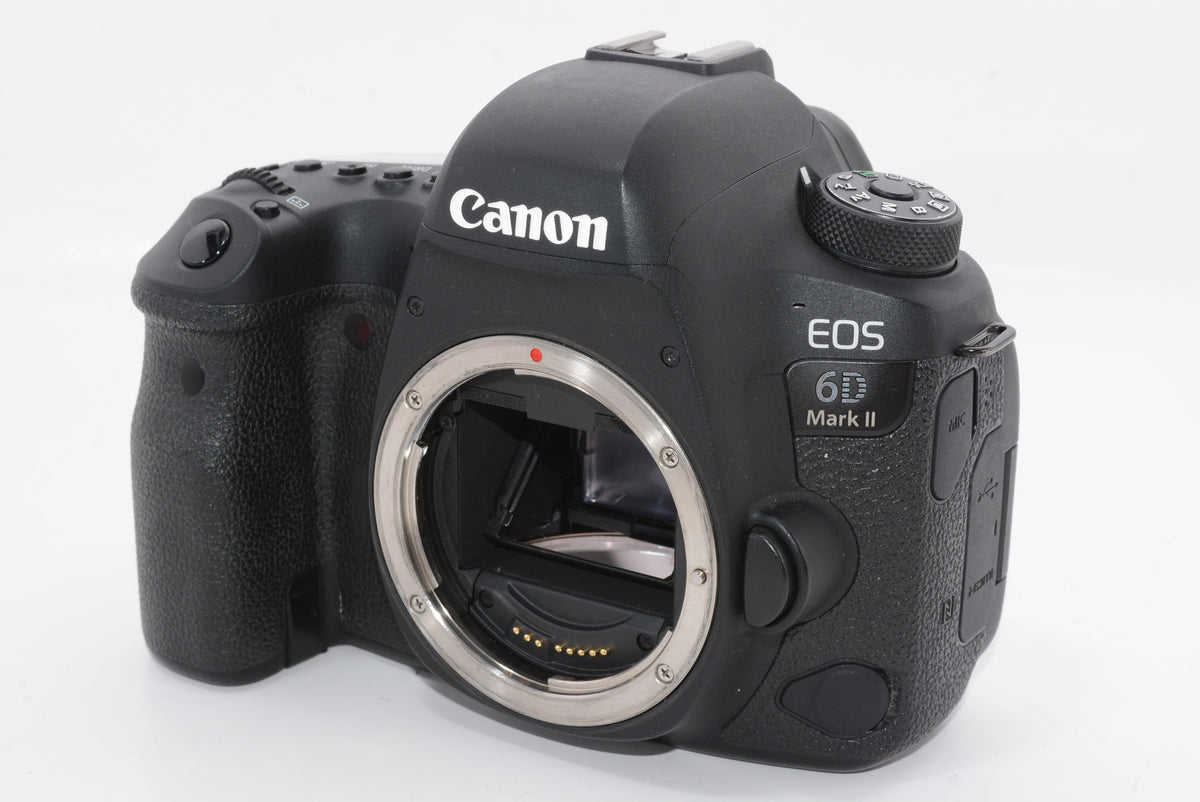 【外観特上級】Canon デジタル一眼レフカメラ EOS 6D Mark II ボディー EOS6DMK2