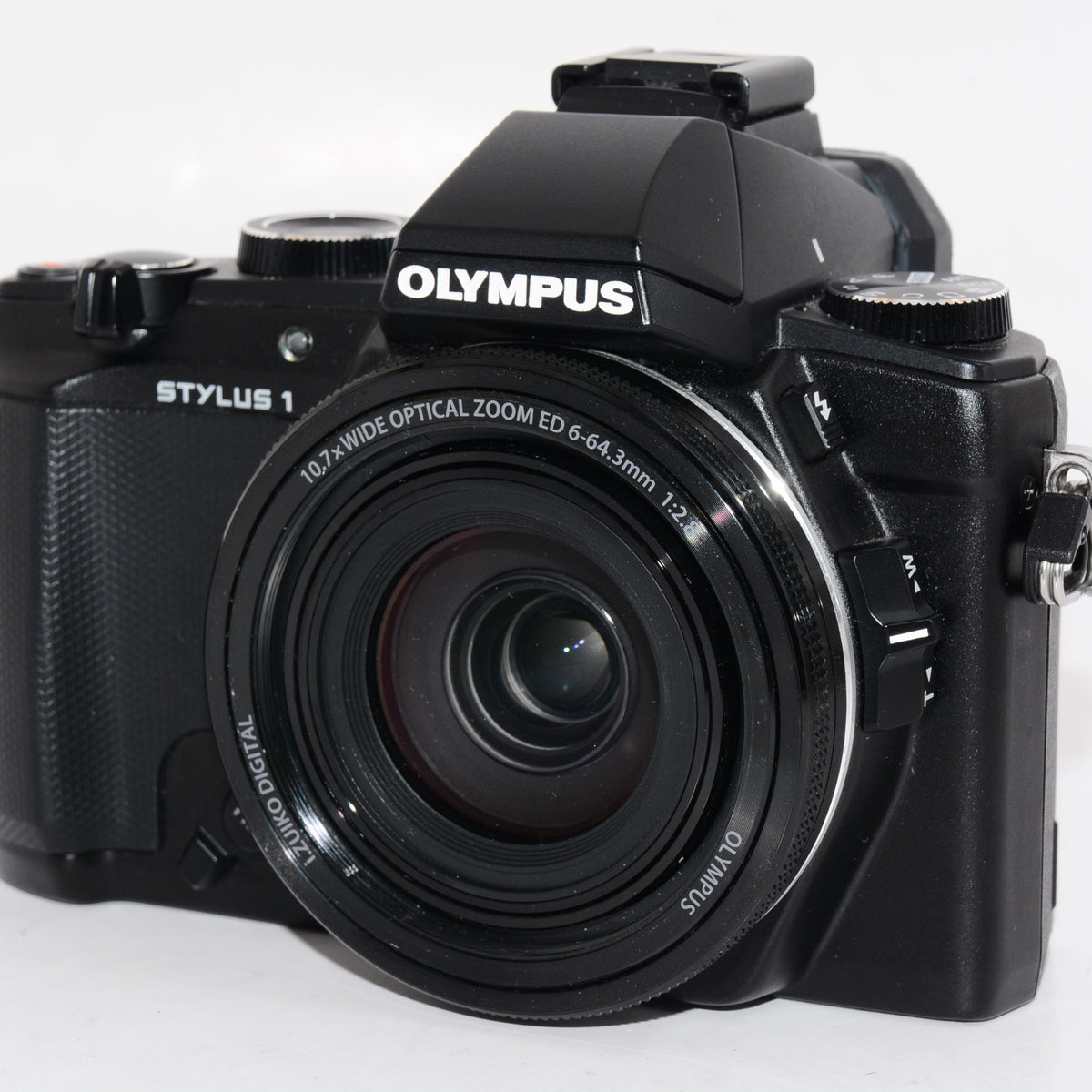 【外観特上級】OLYMPUS デジタルカメラ STYLUS 1 28-300mm 全域F2.8 光学10.7倍ズーム ブラック STYLUS-1 BLK